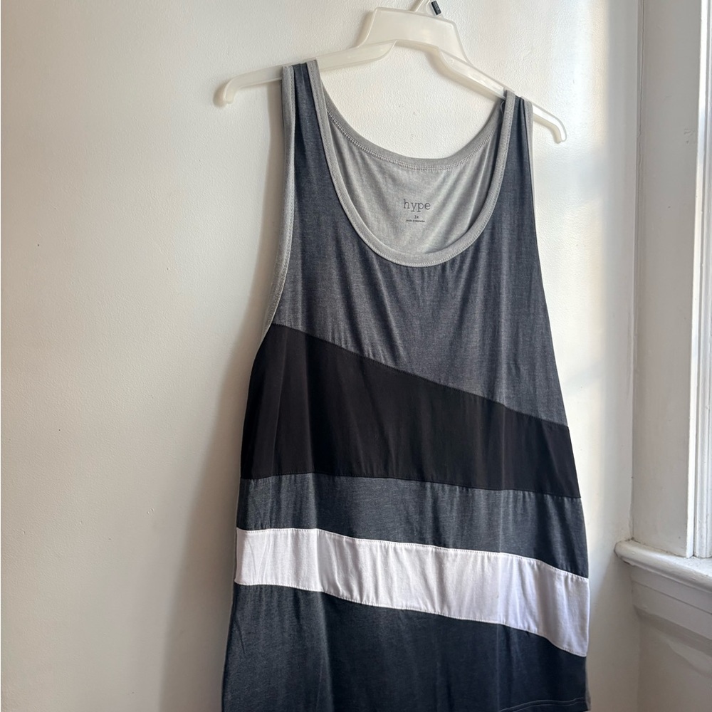 Hype Black, Gray & White Diagonal Colorblock Tank